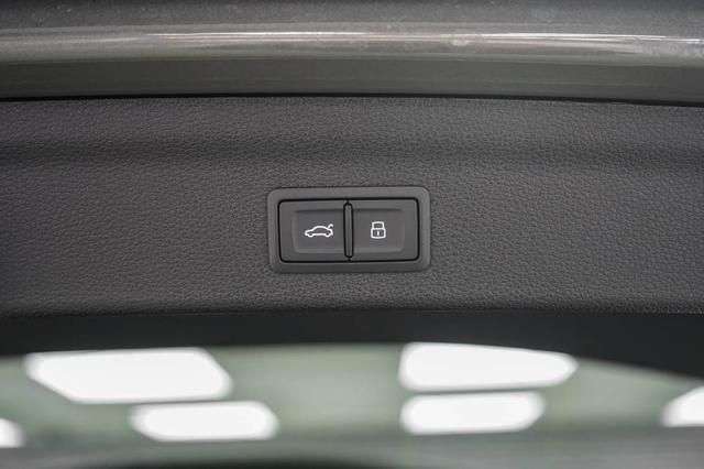 Audi Q3 40 TFSI quattro S-tronic S-Line - LAGER -LAG. 