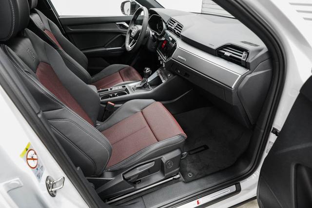 Audi Q3 40 TFSI quattro S-tronic S-Line - LAGER -LAG. 