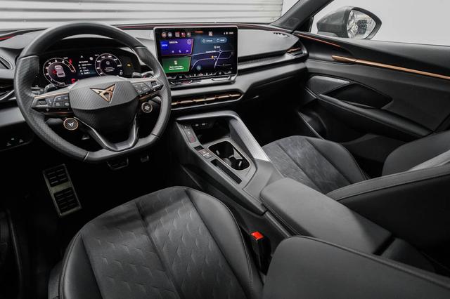 Cupra Terramar 2,0 TSI DSG 4x4 VZ - LAGER 