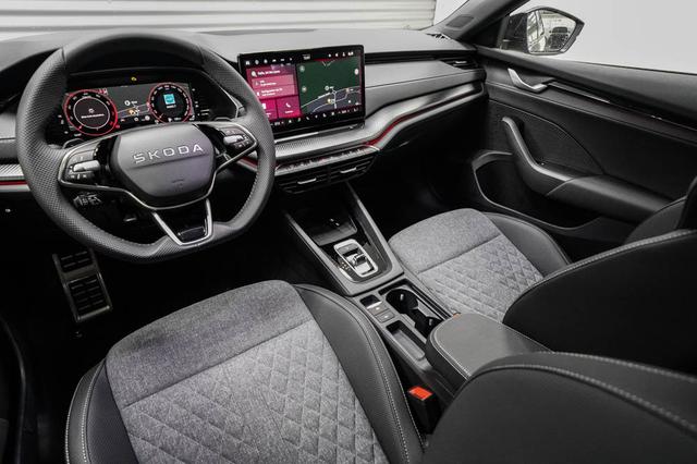 Octavia Combi Kombi 1,5 TSI m-HEV DSG Sportline -LAG. 