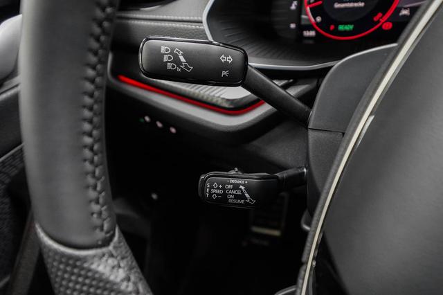 Octavia Combi Kombi 1,5 TSI m-HEV DSG Sportline -LAG. 