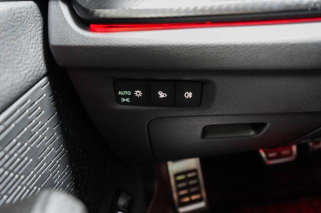 Octavia Combi Kombi 1,5 TSI m-HEV DSG Sportline -LAG. 