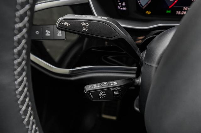 Audi Q3 40 TFSI quattro S-tronic S-Line - LAGER -LAG. 