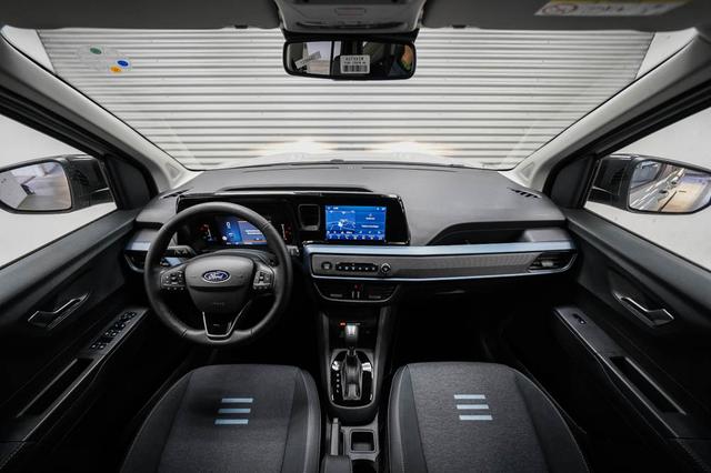 Ford Tourneo Courier 1,0 EcoBoost Automatik Act -LAG. 