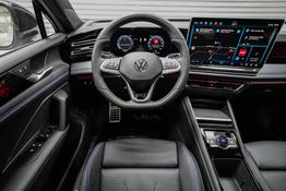 Volkswagen Tiguan 2,0 TDI DSG 4Motion R-Line - LAGER -LAG. 