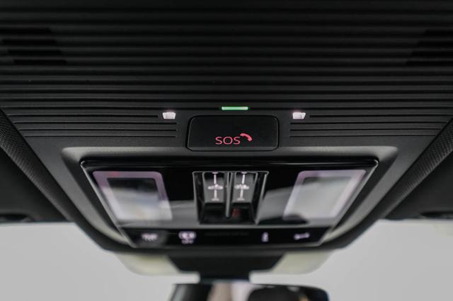 Volkswagen Tiguan 2,0 TDI DSG 4Motion R-Line - LAGER -LAG. 