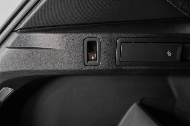 Volkswagen Tiguan 2,0 TDI DSG 4Motion R-Line - LAGER -LAG. 