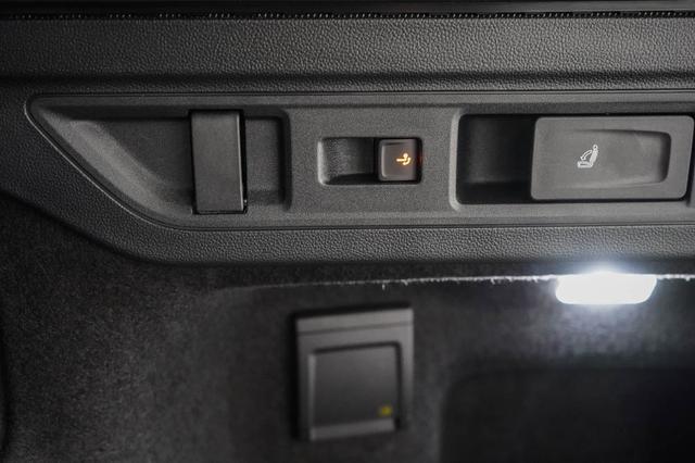 Volkswagen Passat Variant 2,0 TDI DSG 4x4 R-Line - LA -LAG. 