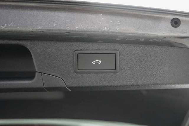 Volkswagen Passat Variant 2,0 TDI DSG 4x4 R-Line - LA -LAG. 