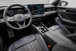 Volkswagen Passat Variant 2,0 TDI DSG 4x4 R-Line - LA -LAG. 