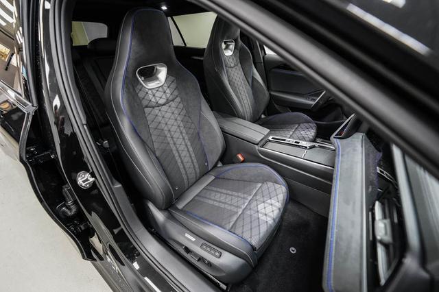 Volkswagen Passat Variant 2,0 TDI DSG 4x4 R-Line - LA -LAG. 