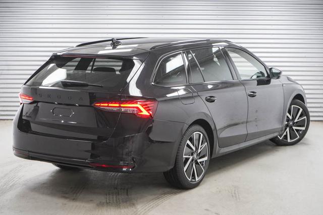 Skoda Octavia Combi - Kombi 1,5 TSI m-HEV DSG Sportline -LAG.