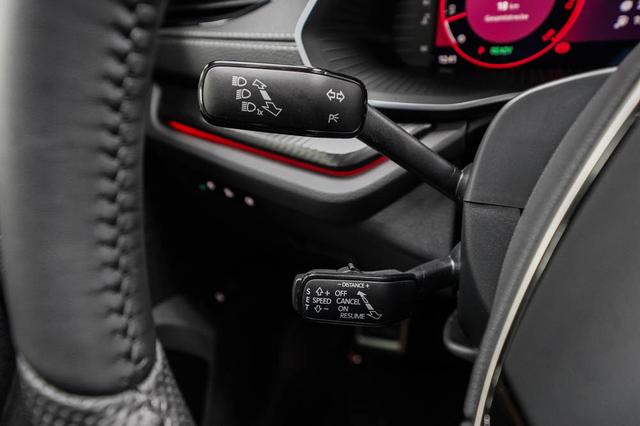 Skoda Octavia Combi Kombi 1,5 TSI m-HEV DSG Sportline -LAG. 