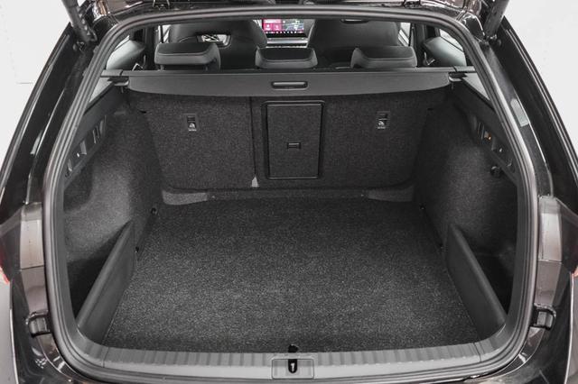 Skoda Octavia Combi Kombi 1,5 TSI m-HEV DSG Sportline -LAG. 