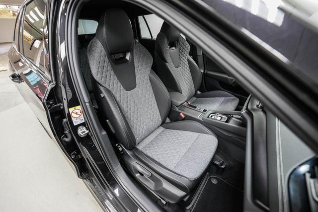 Skoda Octavia Combi Kombi 1,5 TSI m-HEV DSG Sportline -LAG. 