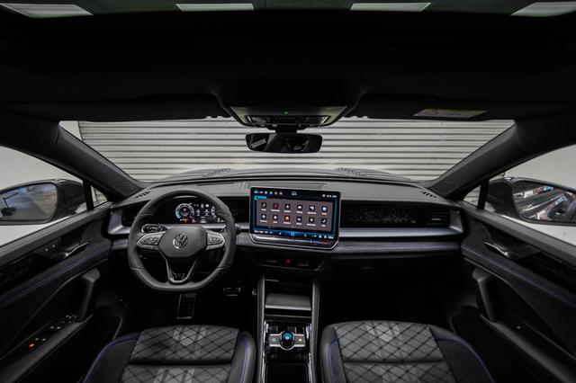 Volkswagen Tayron 2,0 TDI DSG 4Motion R-Line - LAGER -LAG. 