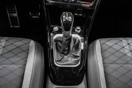 Volkswagen T-Roc 1,5 TSI DSG R-Line - LAGER 