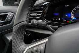 Volkswagen T-Roc 1,5 TSI DSG R-Line - LAGER 