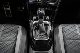 Volkswagen T-Roc 1,5 TSI DSG R-Line - LAGER 