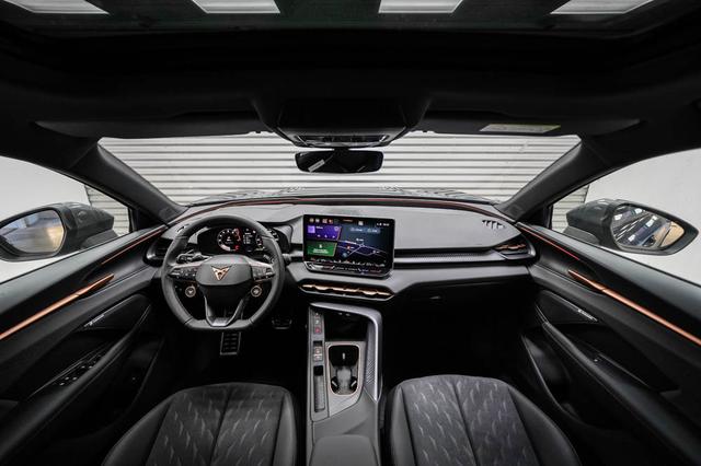 Cupra Terramar 2,0 TSI DSG 4x4 VZ - LAGER 