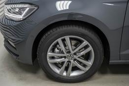 Volkswagen Touran 1,5 TSI DSG Limited - LAGER 