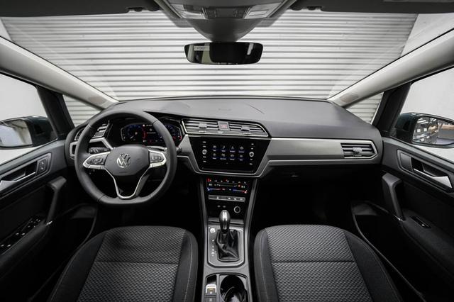 Touran 1,5 TSI DSG R-Line - LAGER 