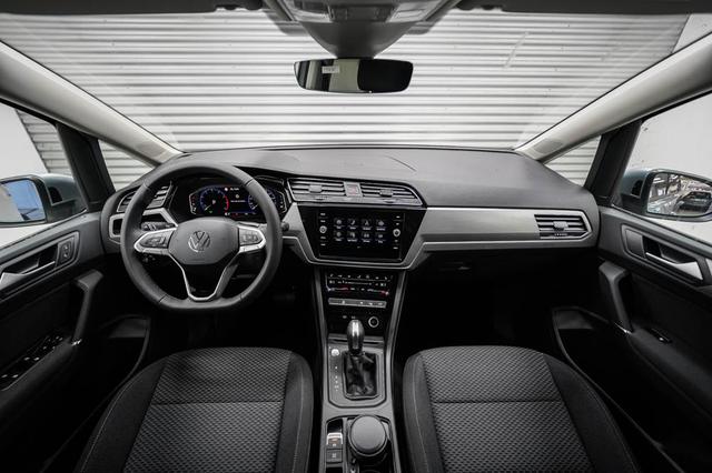 Volkswagen Touran 1,5 TSI DSG Limited - LAGER 