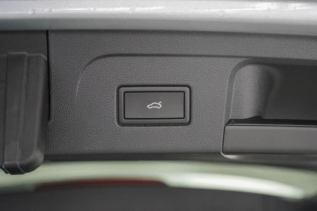 Volkswagen Touran 1,5 TSI DSG Limited - LAGER 