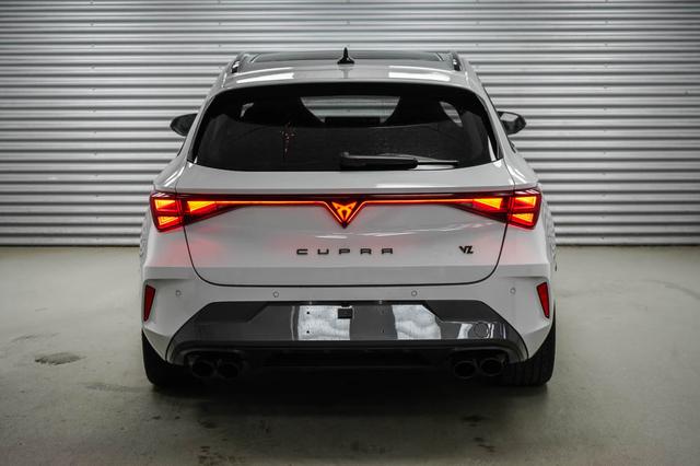 Cupra Leon Sportstourer ST 2,0 TSI DSG 4x4 VZ - LAGER 