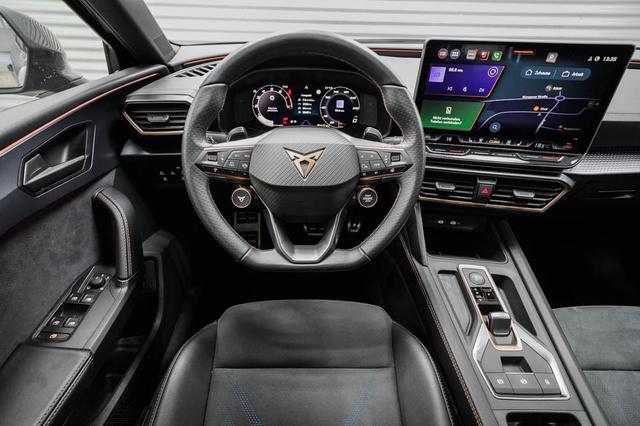 Leon Sportstourer ST 2,0 TSI DSG 4x4 VZ - LAGER 