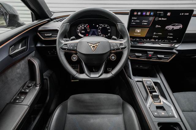 Cupra Leon Sportstourer ST 2,0 TSI DSG 4x4 VZ - LAGER 