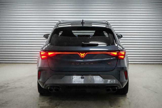 Cupra Leon Sportstourer ST 2,0 TSI DSG 4x4 VZ - LAGER 