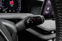 Skoda Superb Combi Kombi 2,0 TDI DSG 4x4 Selection - L -LAG. 