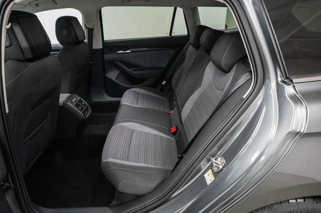 Skoda Superb Combi Kombi 2,0 TDI DSG 4x4 Selection - L -LAG. 