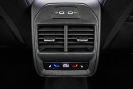 Skoda Superb Combi Kombi 2,0 TDI DSG 4x4 Selection - L -LAG. 