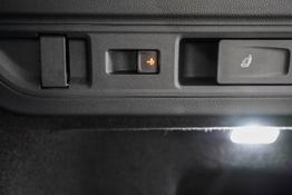 Skoda Superb Combi Kombi 2,0 TDI DSG 4x4 Selection - L -LAG. 