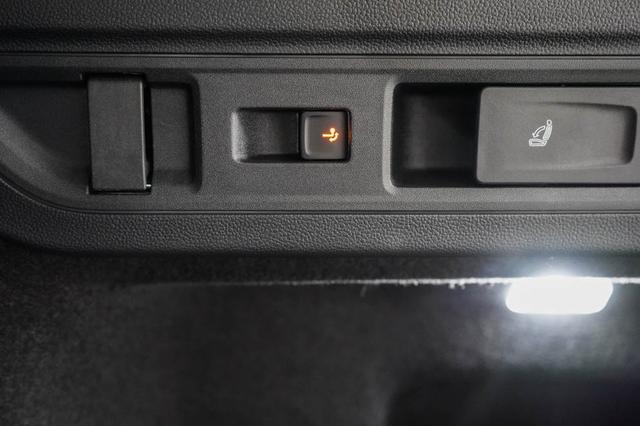 Skoda Superb Combi Kombi 2,0 TDI DSG 4x4 Selection - L -LAG. 