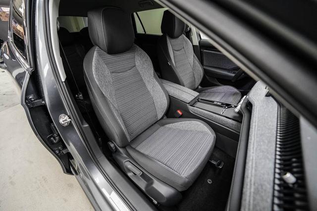 Skoda Superb Combi Kombi 2,0 TDI DSG 4x4 Selection - L -LAG. 