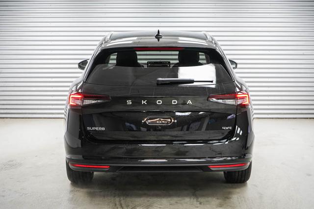 Skoda Superb Combi Kombi 2,0 TDI DSG 4x4 Selection - L -LAG. 