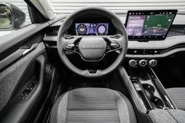 Skoda Superb Combi Kombi 2,0 TDI DSG 4x4 Selection - L -LAG. 