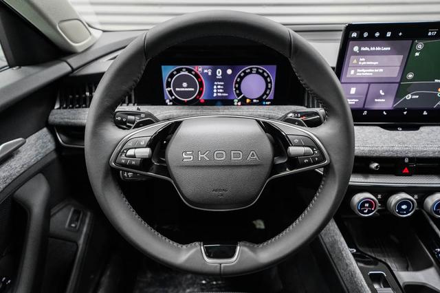 Skoda Superb Combi Kombi 2,0 TDI DSG 4x4 Selection - L -LAG. 