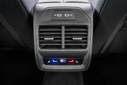 Skoda Superb Combi Kombi 2,0 TDI DSG 4x4 Selection - L -LAG. 