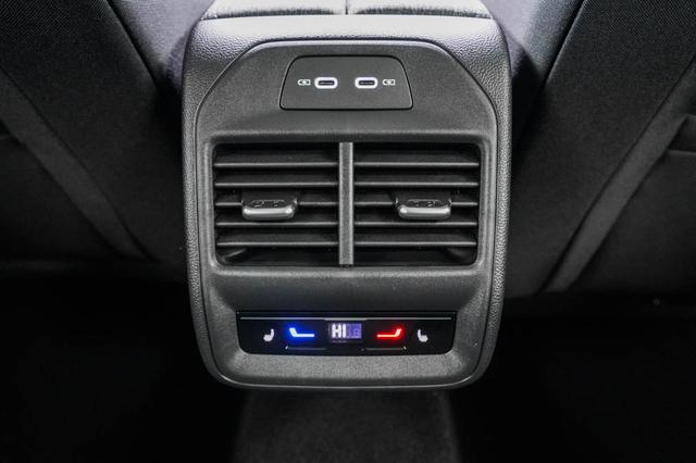 Skoda Superb Combi Kombi 2,0 TDI DSG 4x4 Selection - L -LAG. 