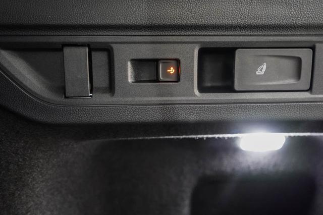 Skoda Superb Combi Kombi 2,0 TDI DSG 4x4 Selection - L -LAG. 