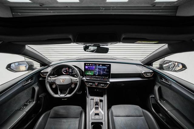 Cupra Leon Sportstourer ST 2,0 TSI DSG 4x4 VZ - LAGER 