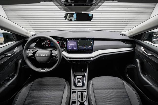 Skoda Octavia Combi Kombi 2,0 TDI DSG Selection - LAGE -LAG. 