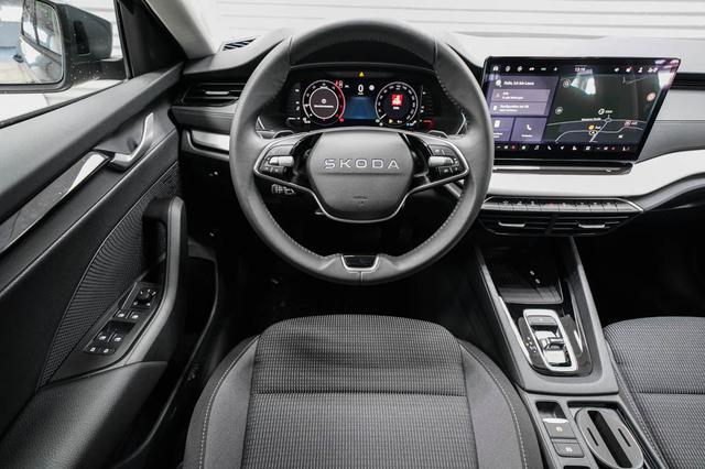 Skoda Octavia Combi Kombi 2,0 TDI DSG Selection - LAGE -LAG. 