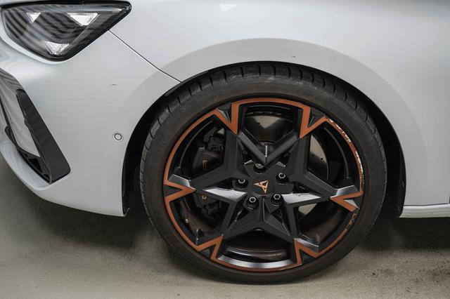 Cupra Leon Sportstourer ST 2,0 TSI DSG 4x4 VZ - LAGER 