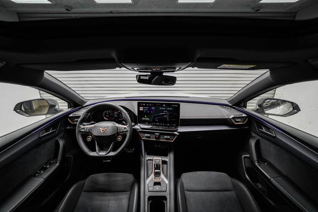 Cupra Leon Sportstourer ST 2,0 TSI DSG 4x4 VZ - LAGER 