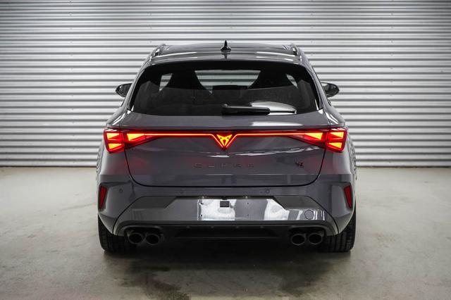 Cupra Leon Sportstourer ST 2,0 TSI DSG 4x4 VZ - LAGER 